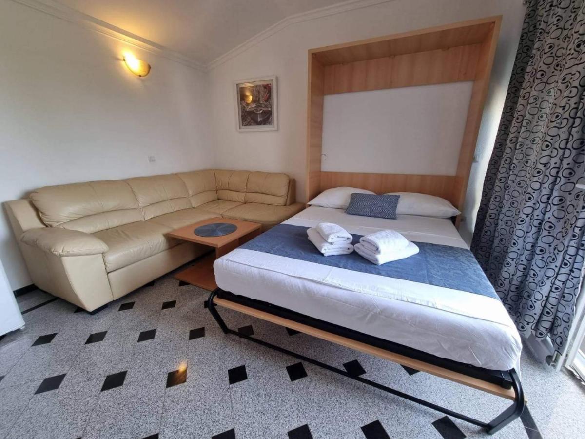 Apartment Tomic 2 Makarska Exteriör bild